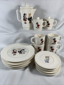 LITTLE LULU and Tubby Child Size Tea Set Dishes 1950s Vintage 15 Pieces