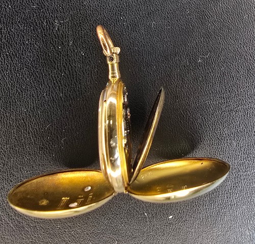 Goldene Levrette Sprungdeckel-Taschenuhr mit drei Brillianten 14 Karat Gold - Bild 5 von 10