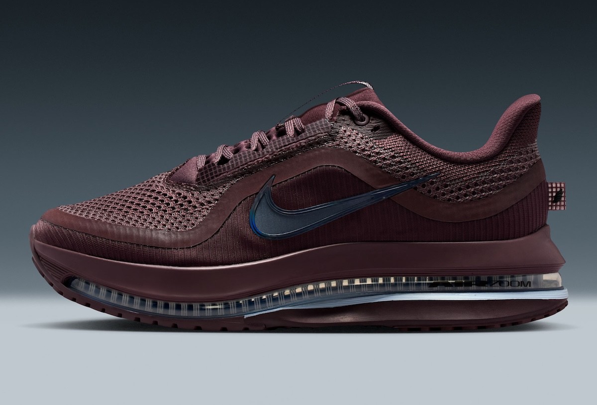 Women's Nike Pegasus Premium Tattoo Off Noir Hydrogen Blue HQ2593