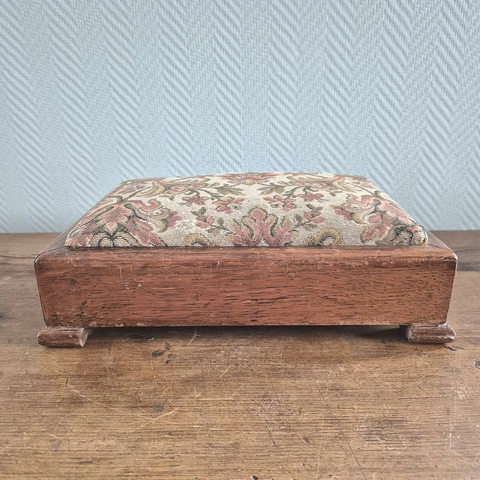 Vintage Floral Footstool Bed Step ladder Foot Rest Pouf Foot riser Sofa caddy - Image 2 of 4
