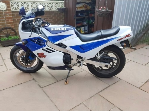 1987 Suzuki GSX-R400 GK71F 16 image