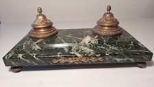 Grand encrier double en bronze De style empire sur socle en marbre noir blanc