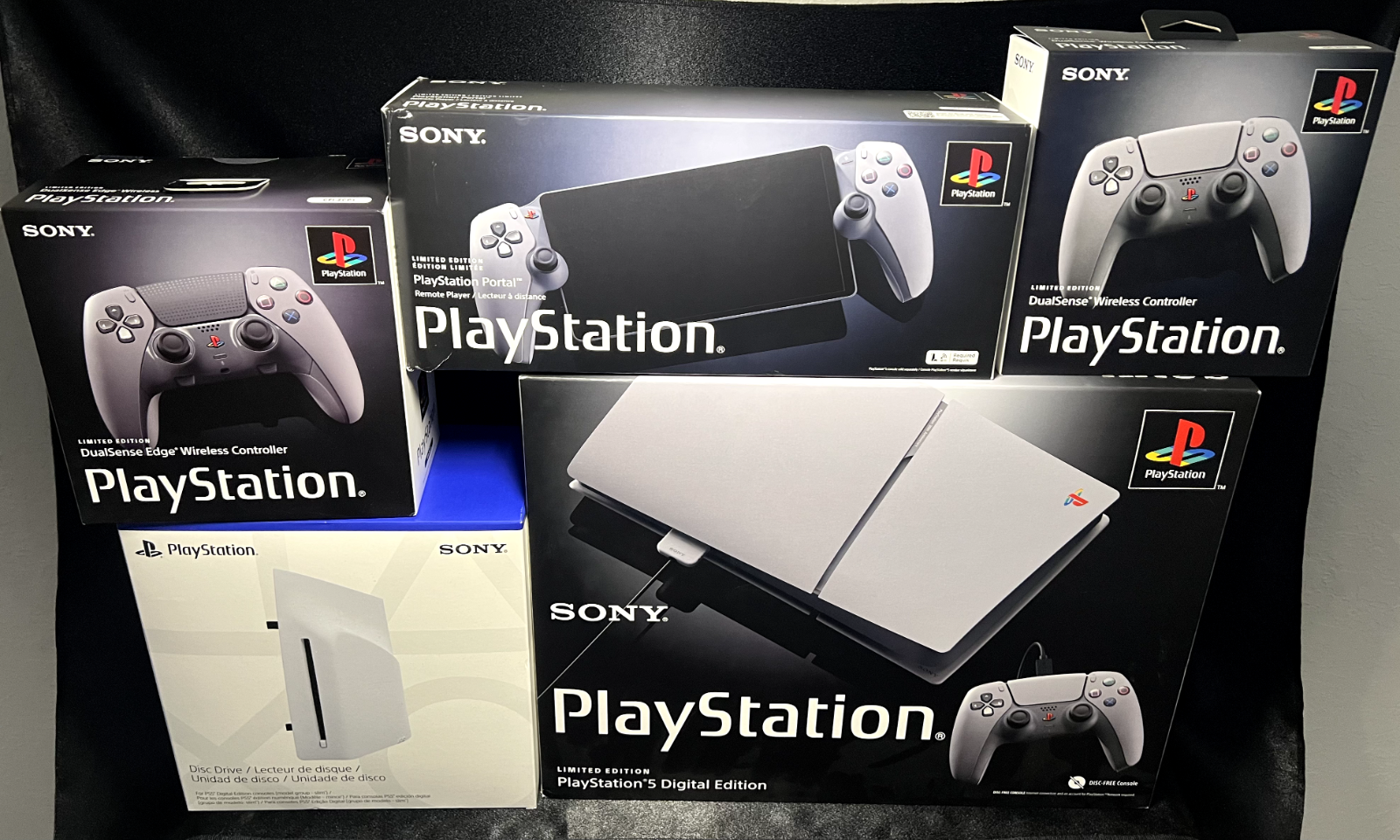 PS5 30TH ANNIVERSARY LIMITED EDITION BUNDLE Edge, Portal, Disc Drive, Controller-image