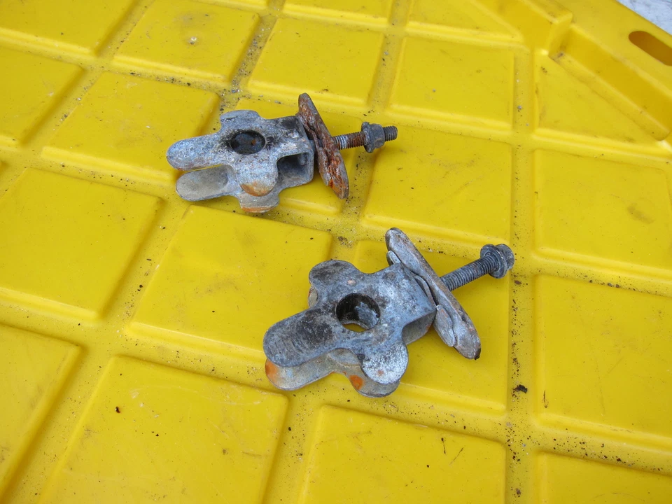 Suzuki Bandit 400 GSF400 1991 OEM basculante cadena tensor soportes de ajuste Foto 2 de 4