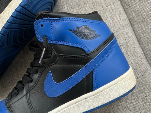 TINKER HATFIELD SIGNED Air Jordan 1 Retro 2001 Royal Blue Sz US 9 OG Box & Card - Picture 14 of 24