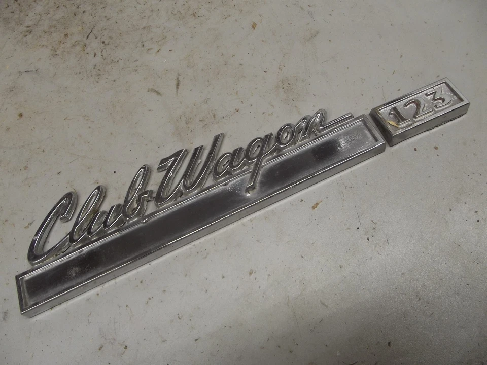 1968 69 70 71 72 73 74 Ford Econoline van E100 E200 CLUB WAGON EMBLEMA ACABAMENTO - Imagem 2 de 4