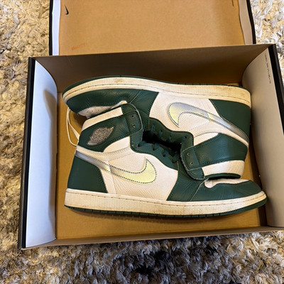 Nike Air Jordan 1 Men s High Top Leather Colorblock Sneaker Green/White