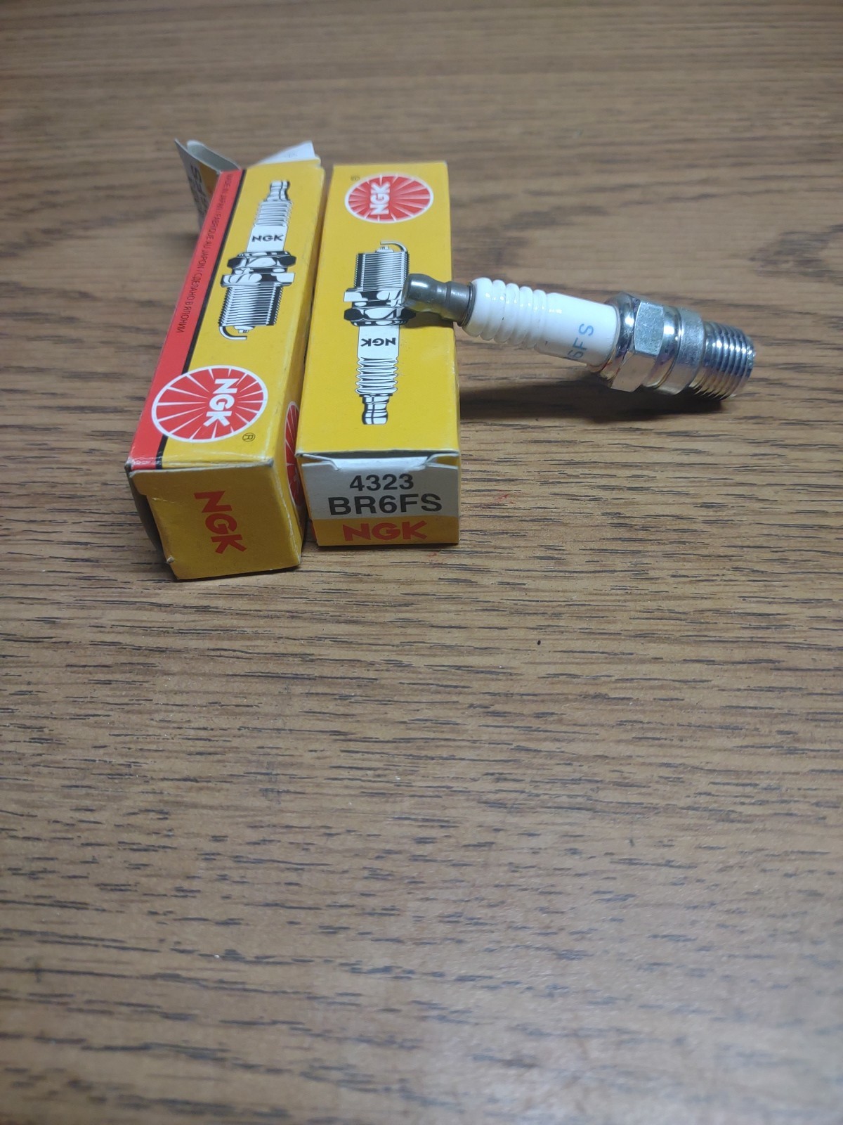 4323 NGK SPARK PLUG