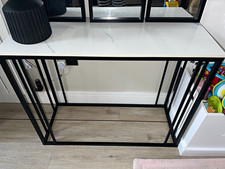 Mirrored Console Table Marble Pattern Glass Top Black Metal Frame 100x40x80