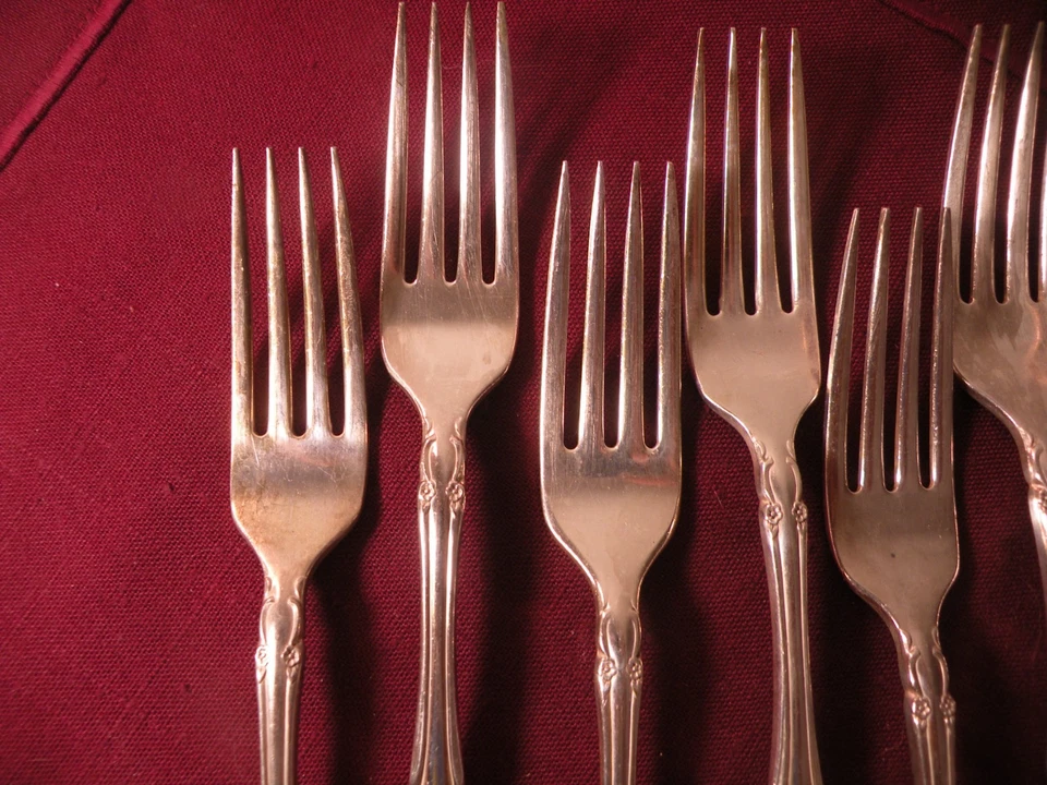 Juego de 7 tenedores de cena Oneida Community Affection cubiertos plateados 7 3/8" Foto 2 de 4