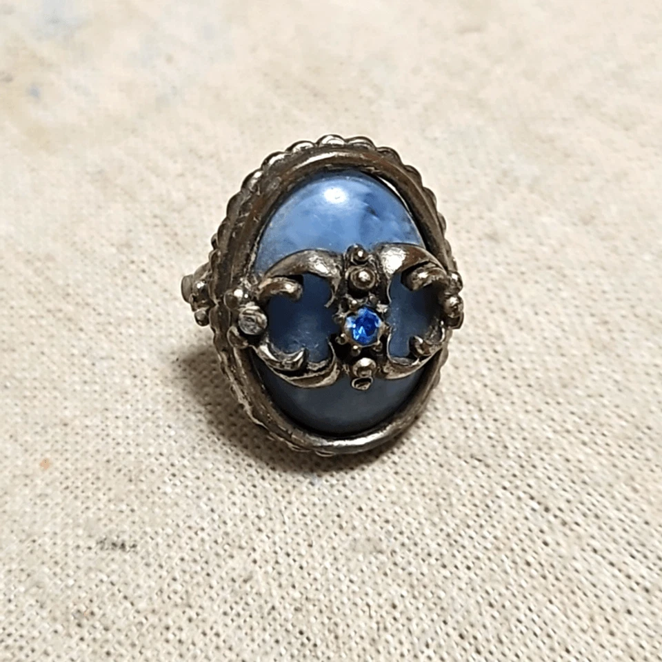Antiguo Anillo Gótico Steampunk Alto Relieve Pasta Azul Tono Plata Foto 4 de 4
