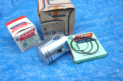Yamaha LB80-3D  1977  Kolben + Ringe  47 mm + 0,00 mm STD 0,00 O/S  Piston Rings