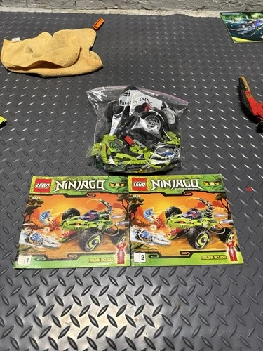 LEGO Ninjago 9445 Fangpyre Truck Ambush (With Instructions) (95% Complete)