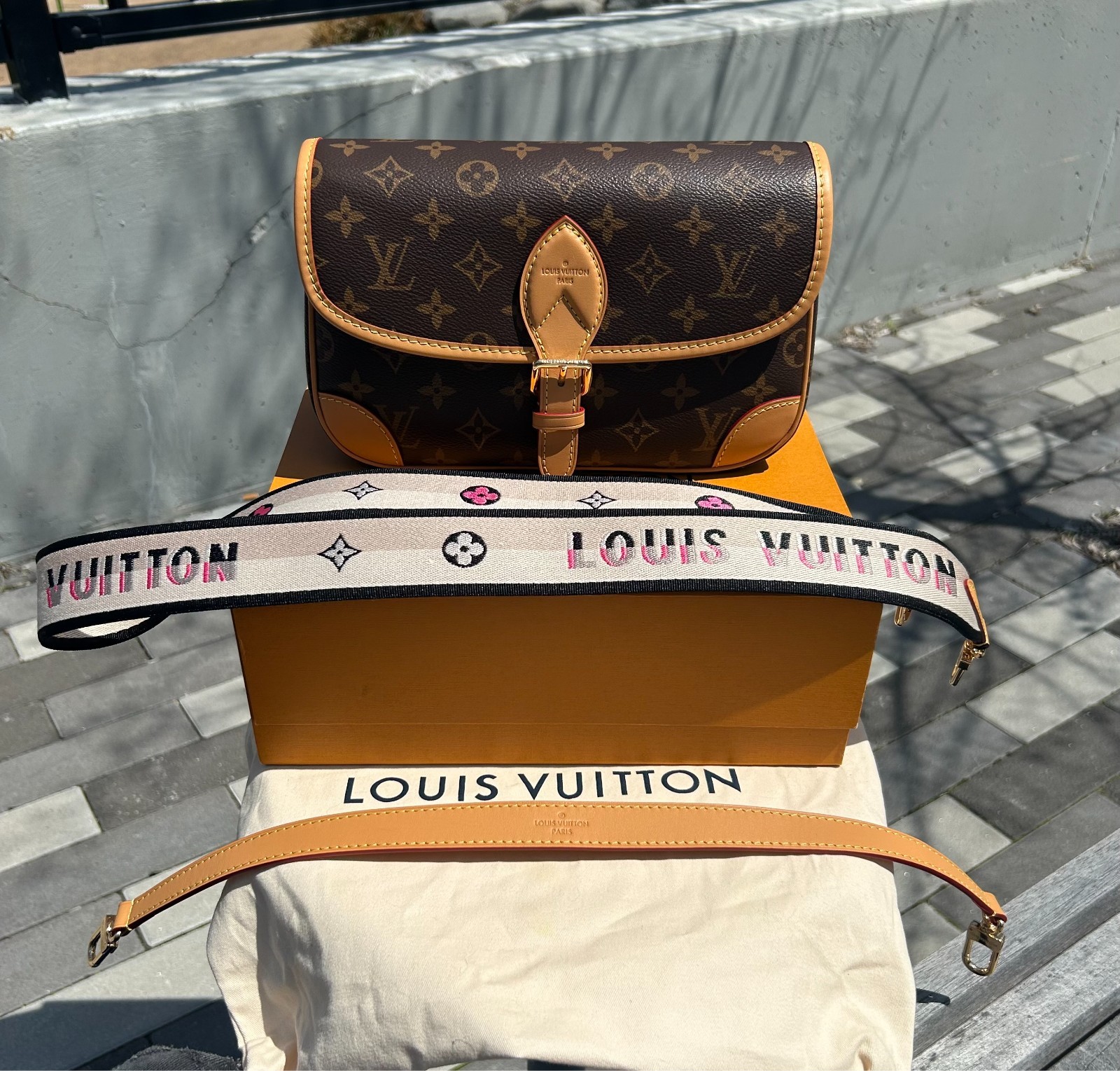 Louis Vuitton Authentic LV Diane Satchel Monogram Canvas Free Next-Day Delivery