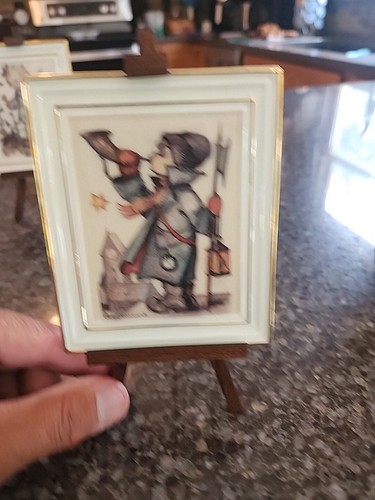 12 Hummel Goebel Miniature Porcelain Art Work on Easel~NEW IN BOX~RARE - Picture 5 of 17