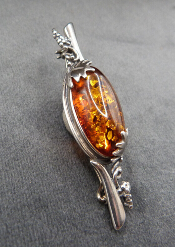 Magnifique Ambre monté sur broche en argent 925, décor de grappes de vigne. - Picture 4 of 10