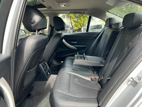 2016 BMW 3-Series - Picture 17 of 20