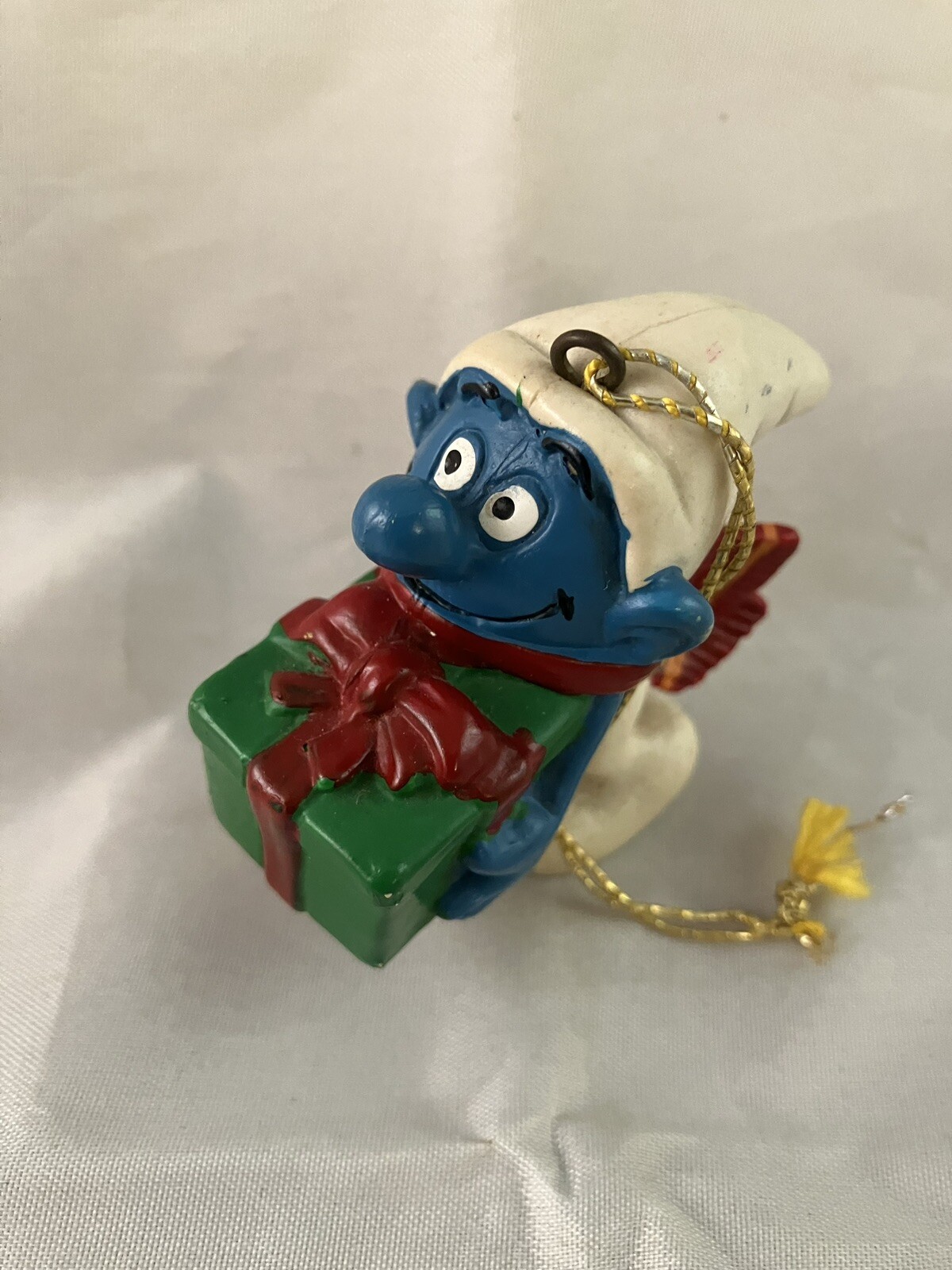 SMURFS (1981) Smurf CHRISTMAS Present Gift VINTAGE Peyo Schleich Ornament