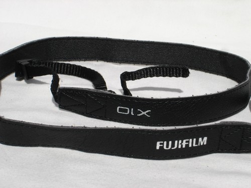 Genuine FUJI FUJIFILM X 10 CAMERA NECK STRAP  X10  X-10 #00196