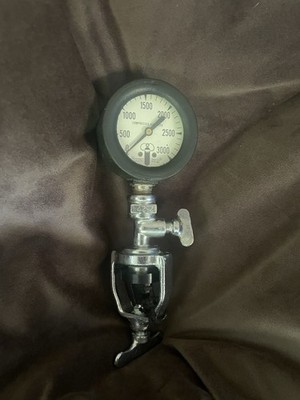 Aqua Lung / U.S. Divers 3000 PSI yoke-mounted tank pressure gauge