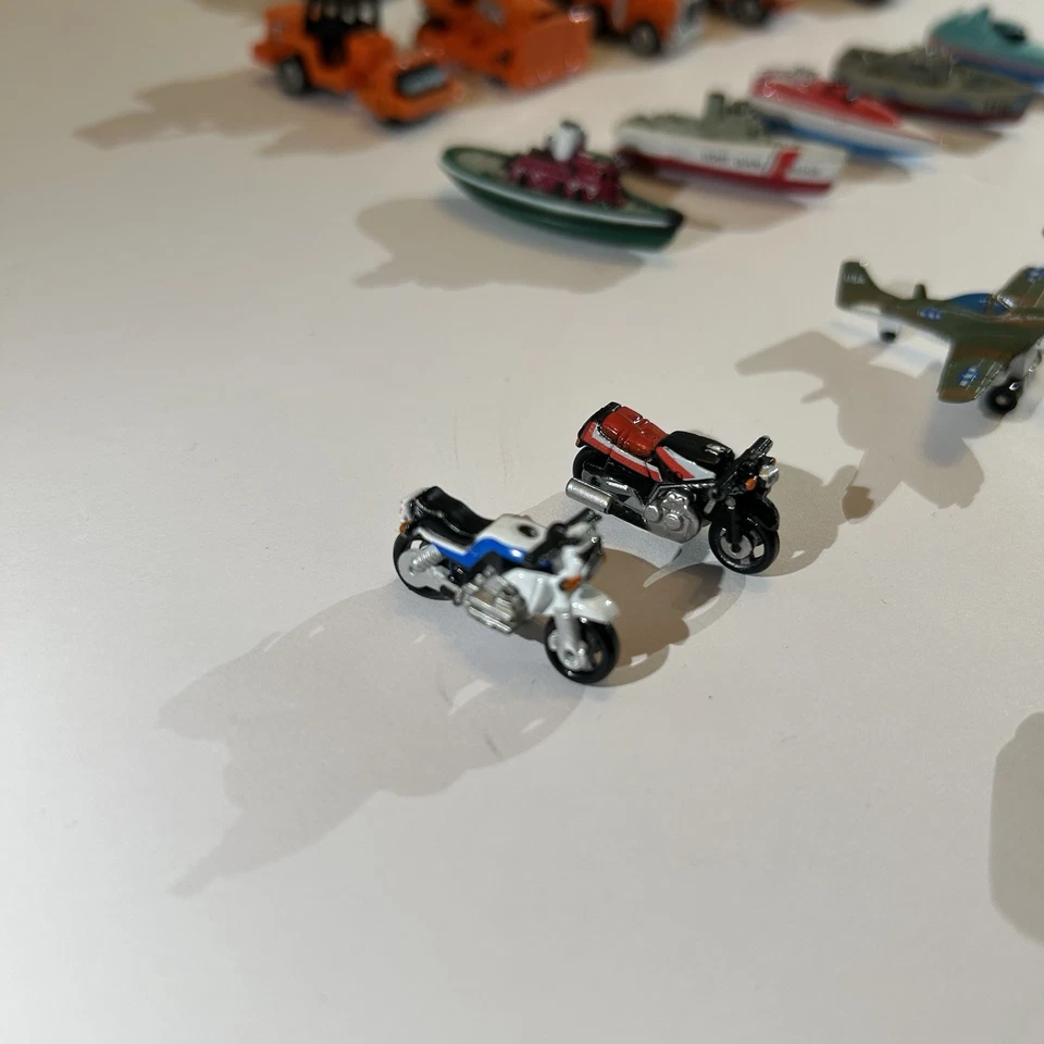 Lote de 28 micro máquinas Galoob vintage Foto 3 de 4