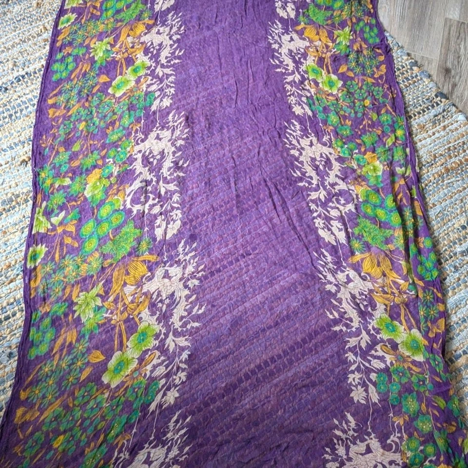 "Bufanda de seda arrugada floral púrpura de colección años 90 Boho Fairycore larga 90"" envolvente" Foto 4 de 4