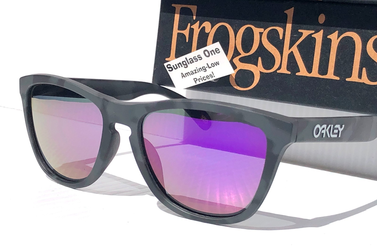 Oakley FROGSKINS Matte Black Camo POLARIZED Galaxy Violet Lens