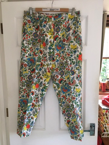 BODEN Carrie Printed Trousers Exotic Fruits BNWT 14 Petite - Picture 4 of 12