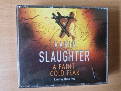 KARIN SLAUGHTER A FAINT COLD FEAR GREAT 5X CD DISC AUDIOBOOK SCRATCH FREE 6 HRS