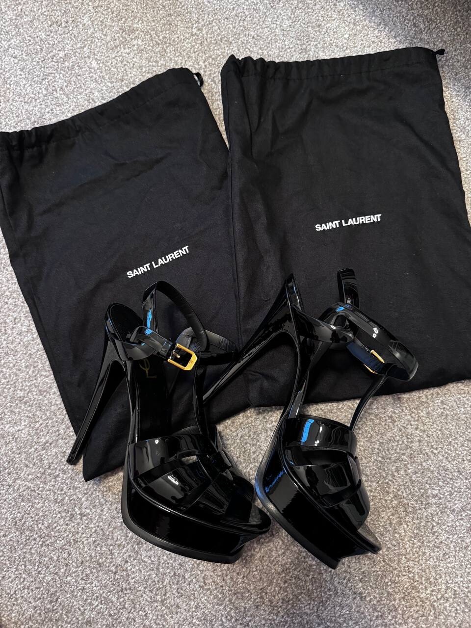 SAINT LAUREN TRIBUTE PLATFORM SANDALS IN PATENT LEATHER BLACK