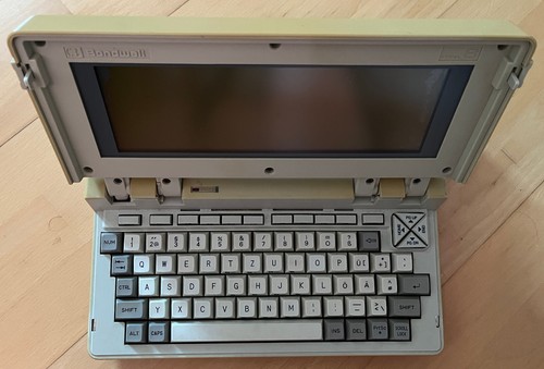 Bondwell Model 8 Vintage Laptop Computer von ca. 1985