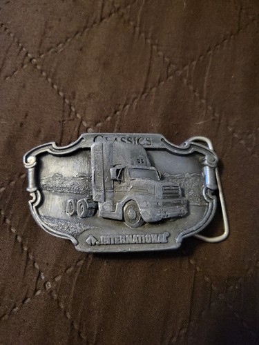 Vintage IH International 8300 Semi Tractor Truck Trucker Belt Buckle Tonkin Inc.