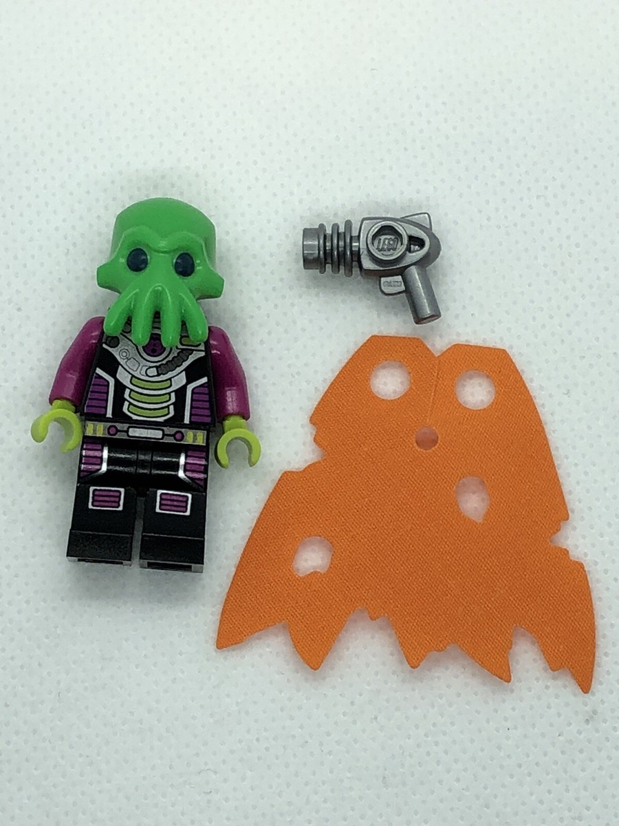 NEW LEGO Alien Invader Minifigure Fig Ray Gun Cape L173 | eBay