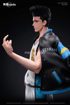 Akira Sendoh ZX Studio Slam Dunk Resin Figurine with coat 1/4