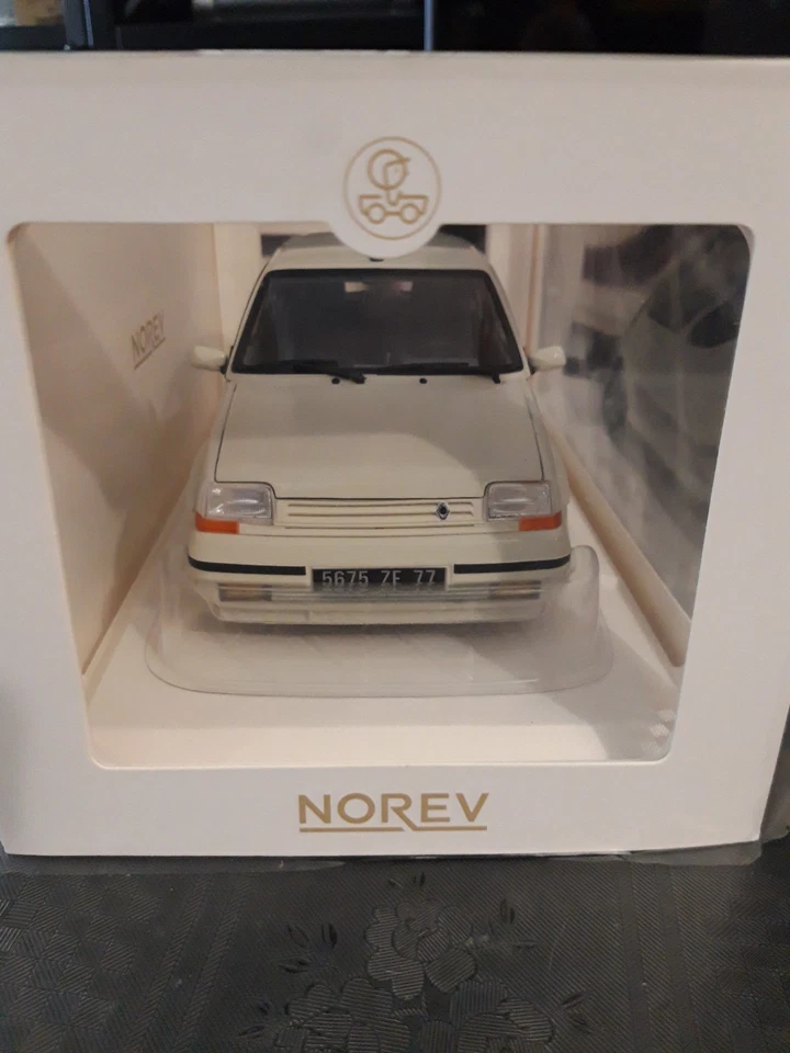 Renault 5 GT Turbo Phase 2 Ph2 Panda White Bianco 1989 Norev 1:18 Nuovo 1/18 - Immagine 3 di 4