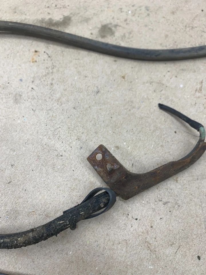 1973 年? 雪佛兰 GMC 卡车 C10 K10 WIPER SQUIRTER 软管连接器 原始设备制造商 二手 X1 — 第 3/4 张图片