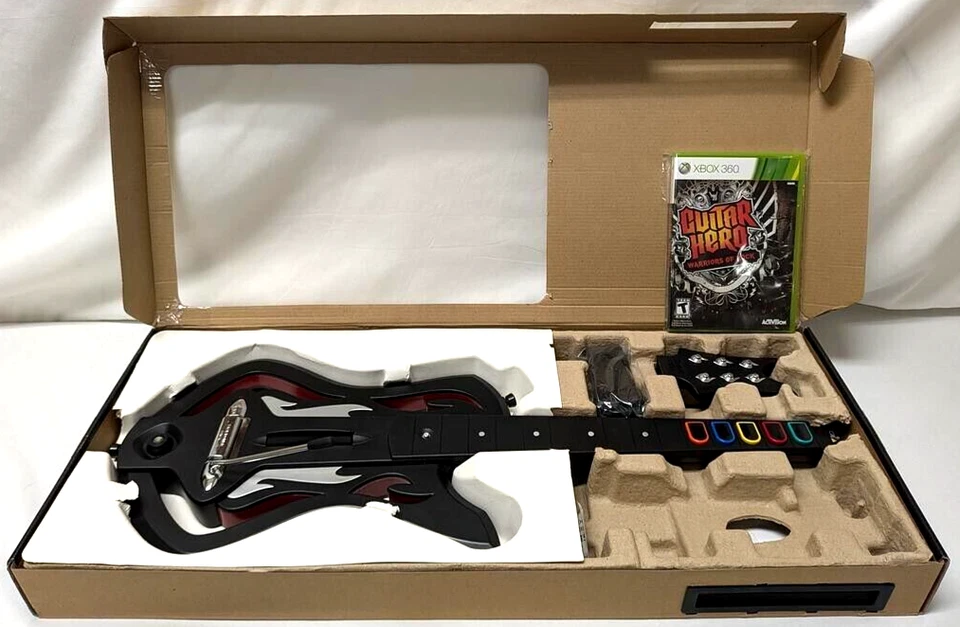 XBox 360 Guitar Hero WARRIORS OF ROCK Kit de Guitarra Paquete Set con Juego de Disco USADO Foto 2 de 4