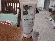 ACONDICIONADOR REPARADOR KLORANE CON CUPAUCU ORGÁNICO - CABELLO MUY SECO FL TALLA 6,7 OZ ¡NUEVO!