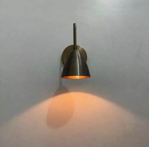 Handcrafted Brass Wall Lamp Light Fixture for Home Decor - Picture 3 of 6