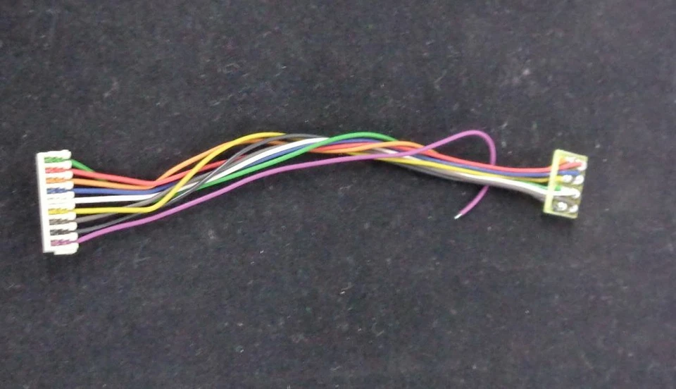 Lenz 80012 LY012 NMRA-Kabel 9-polig Neu & OVP