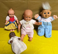 oldies* Snow White Kewpie/Russ Troll/soft Cololle & little black Horsman dolls