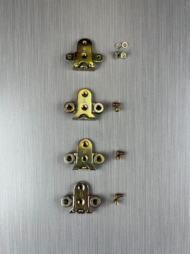 Vintage Seagate ST-251-1 Drive feet / mounts / mounting brackets with screws - Picture 1 of 2