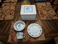 Greenbrier Resort Hotel Child China Set Plate, Cup & Bowl With Original Box