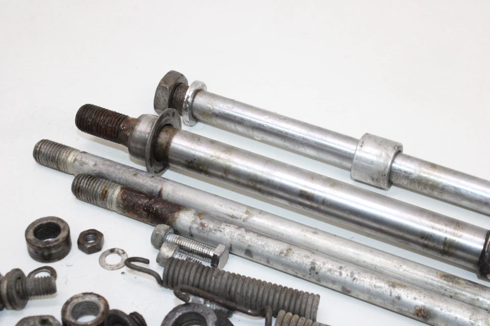 74-76 BMW R90 6 OEM ENGINE MOUNTING BOLTS HARDWARE MOTOR SCREWS - Image 3 of 4