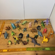 Lot Of Small Dinosaur Toys: Ankilosaurus Stegosaurus Pachycephalosaurus Spino