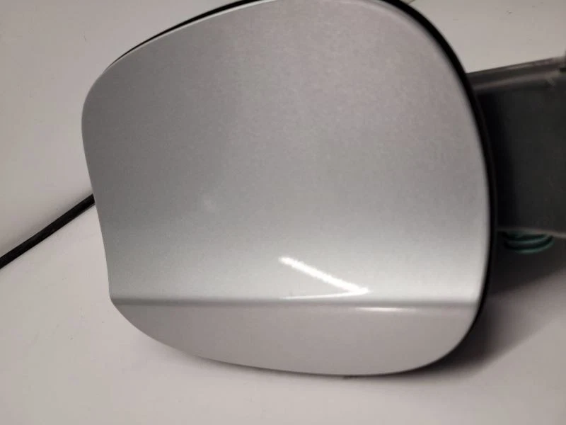 Porta de enchimento de combustível Ford Edge 2015-2018 prata FT4Z58405A26A - Imagem 4 de 4