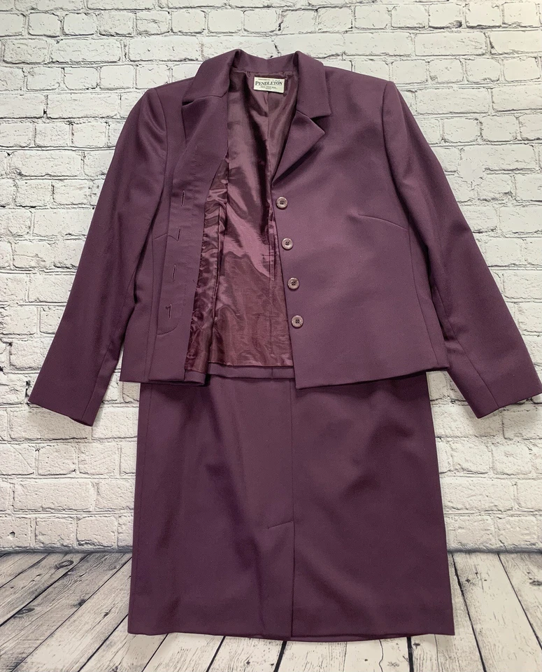 Pendleton 100% Virgin Wool Women’s 2 Piece Suit Sz Petite Skirt Purple/Maroon - Image 4 of 4
