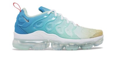 green and blue vapor max