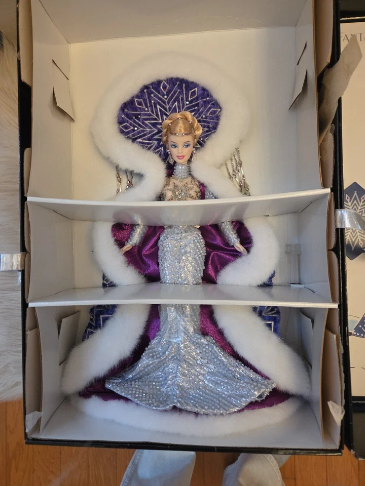 Barbie Fantasy Goddess of the Artic Bob Mackie Doll 2001 Mattel #50840 Foto 4 de 4