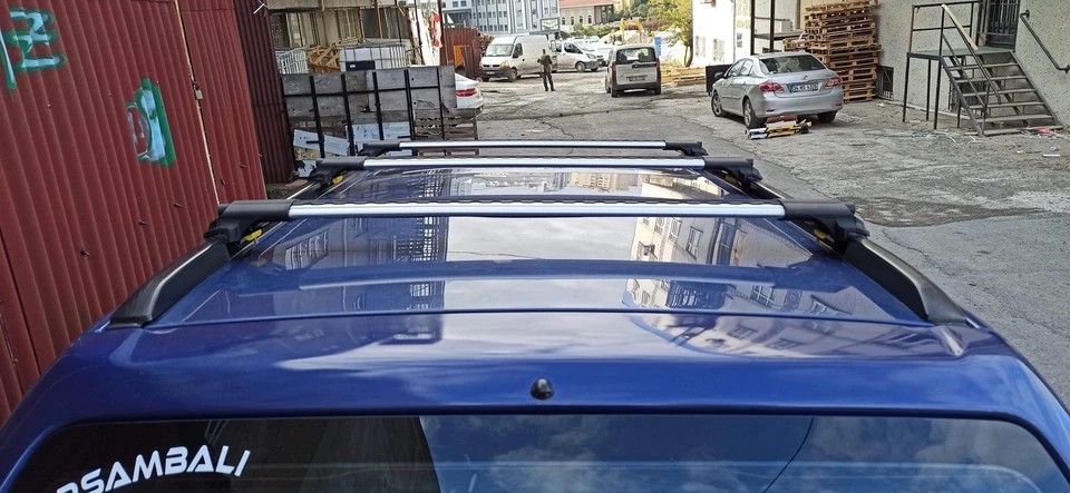 Barras transversales de techo negras para Subaru Forester SG 2002-2008 Foto 4 de 4